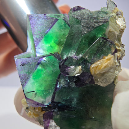 Cube de fluorite fantôme, zonal, muscovite, spécimen de tourmaline Schorl, Erongo, Namibie, 39 x 28 x 22 mm 