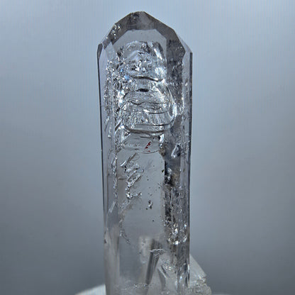 Quartz fumé lémurien Enhydro sur matrice Valentine Pocket Goboboseb Namibie 58 x 23 x 15 mm 