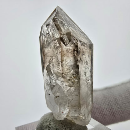 Enhydro Phantom Smoky Quartz Sceptre Tip 1x Bubble Goboboseb, Namibie 43*21*14mm 