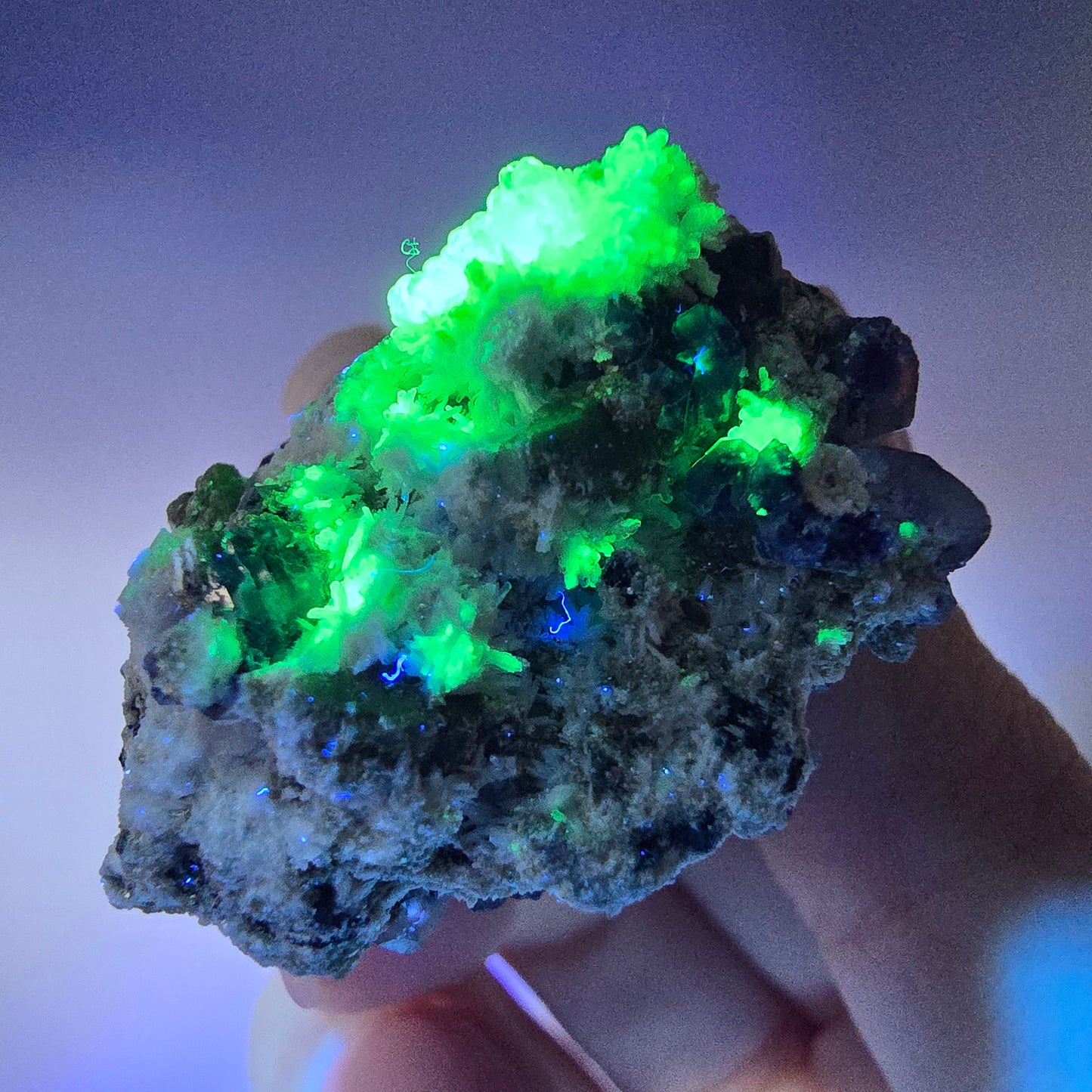 Phantom fluorite, hyalite, muscovite, orthoclase stage Erongo, Namibia 40*38*26mm 