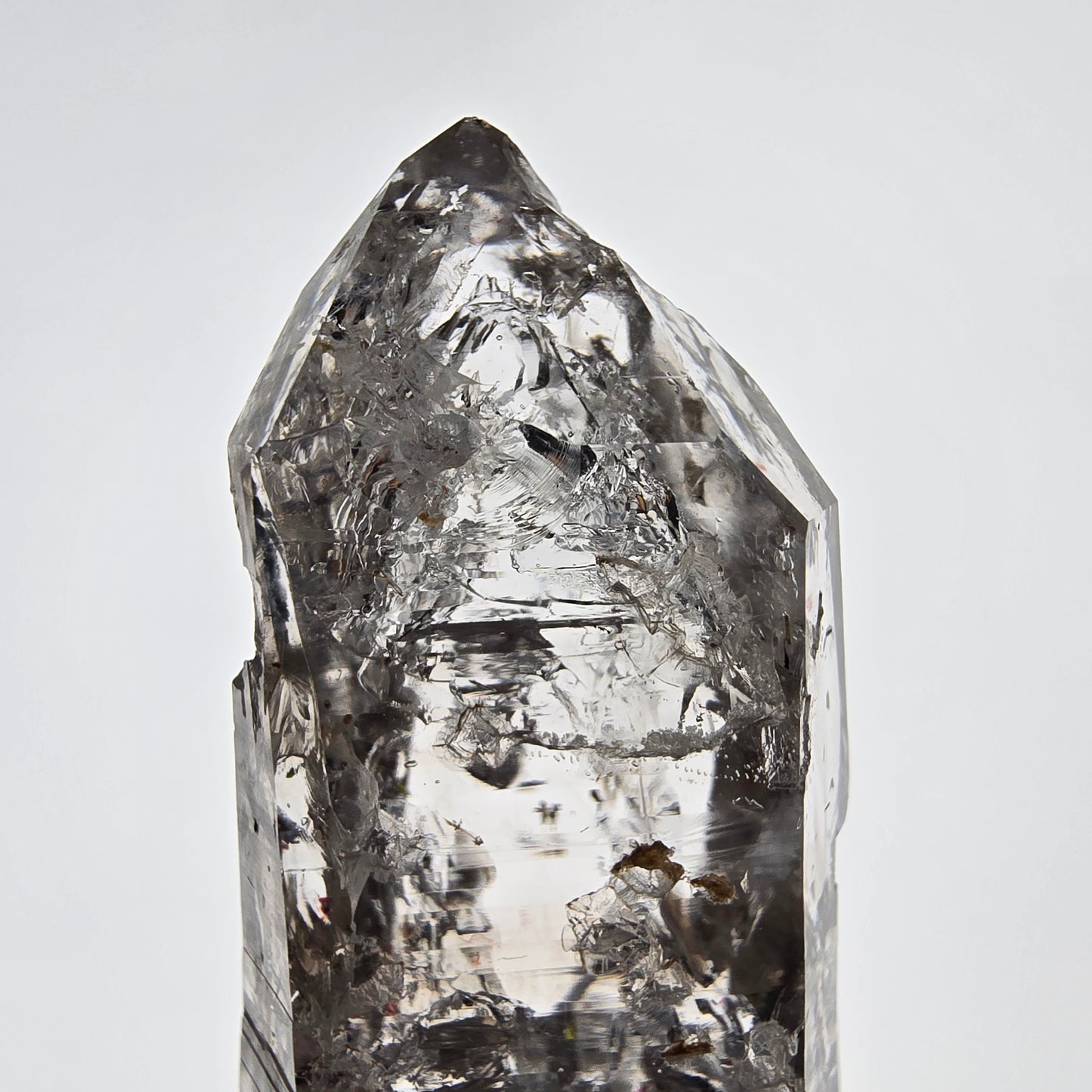 Quartz fumé Harlequin DT, calcite UV sur matrice, spécimen Valentine Pocket, Namibie, 96 x 46 x 53 mm 