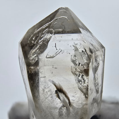 Enhydro Phantom Smoky Quartz Sceptre Tip 1x Bubble Goboboseb, Namibie 38*19*16mm 