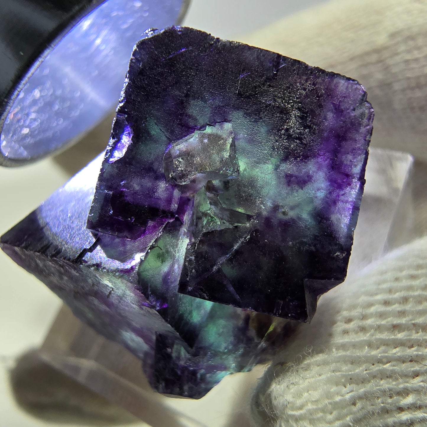 Spécimen rare de cube de fluorite fantôme, vert zonal et violet, Okorusu, Namibie, 30 x 21 x 16 mm 
