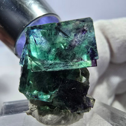 Spécimen zonal de cube de fluorite fantôme, vert violet, Okorusu, Namibie, 32 x 23 x 17 mm 