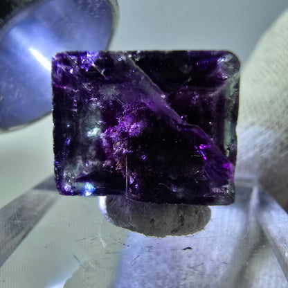 Rare cube de fluorite fantôme zonal, vert violet Okorusu, Namibie 16*16*13mm 
