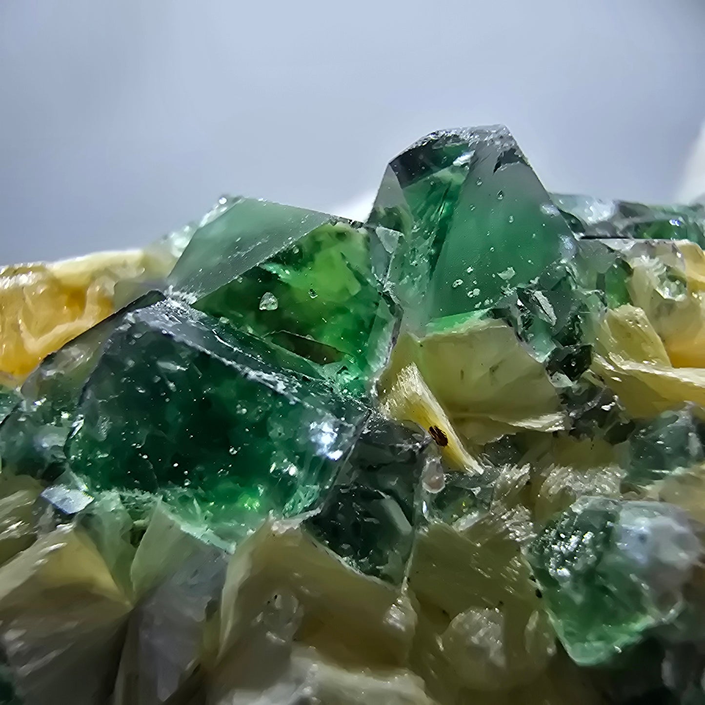 Rare Phantom Fluorite Cubes, Muscovite Specimen Erongo, Namibia 51*31*24mm 