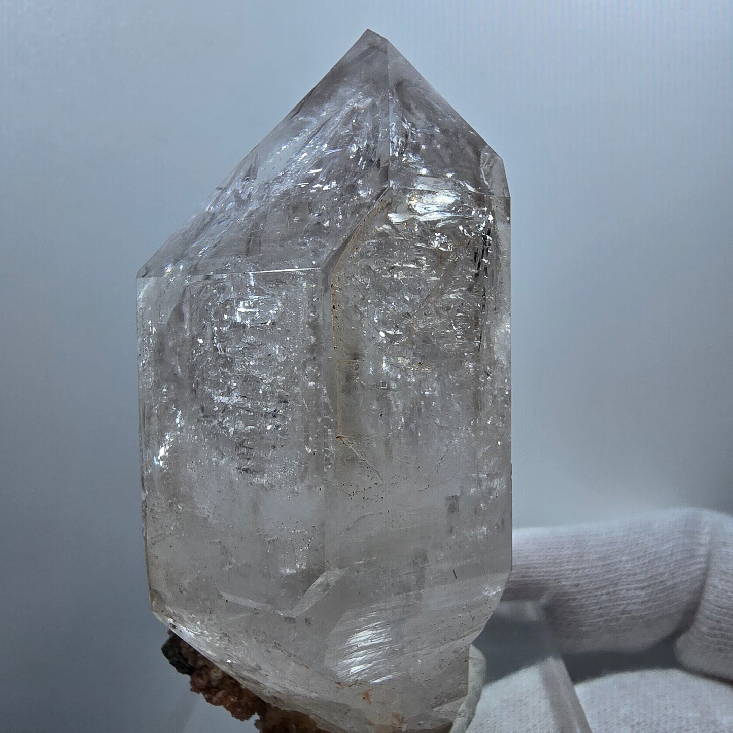 Sceptre squelette en quartz fumé Enhydro, calcite UV Valentine Pocket Goboboseb Namibie 77 x 44 x 38 mm 