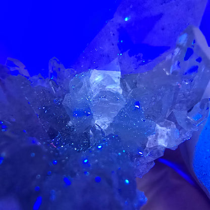 Spécimen de quartz clair, de préhnite et de calcite Streep Mine, Goboboseb, Namibie 49*38*23 mm 