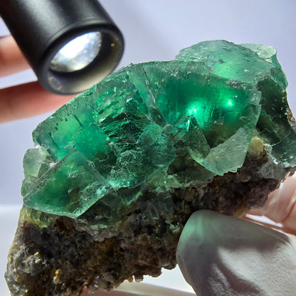 Spécimen de cube de fluorite fantôme transparente, vert parqueté, Okorusu, Namibie, 77 x 54 x 38 mm 