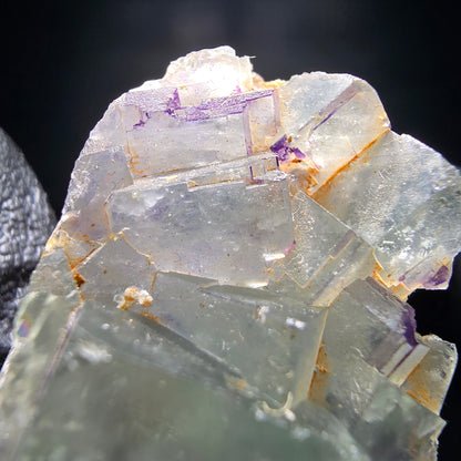 Zonare Phantom Fluorite cube niveau vert violet Okorusu, Namibie 62*27*22mm