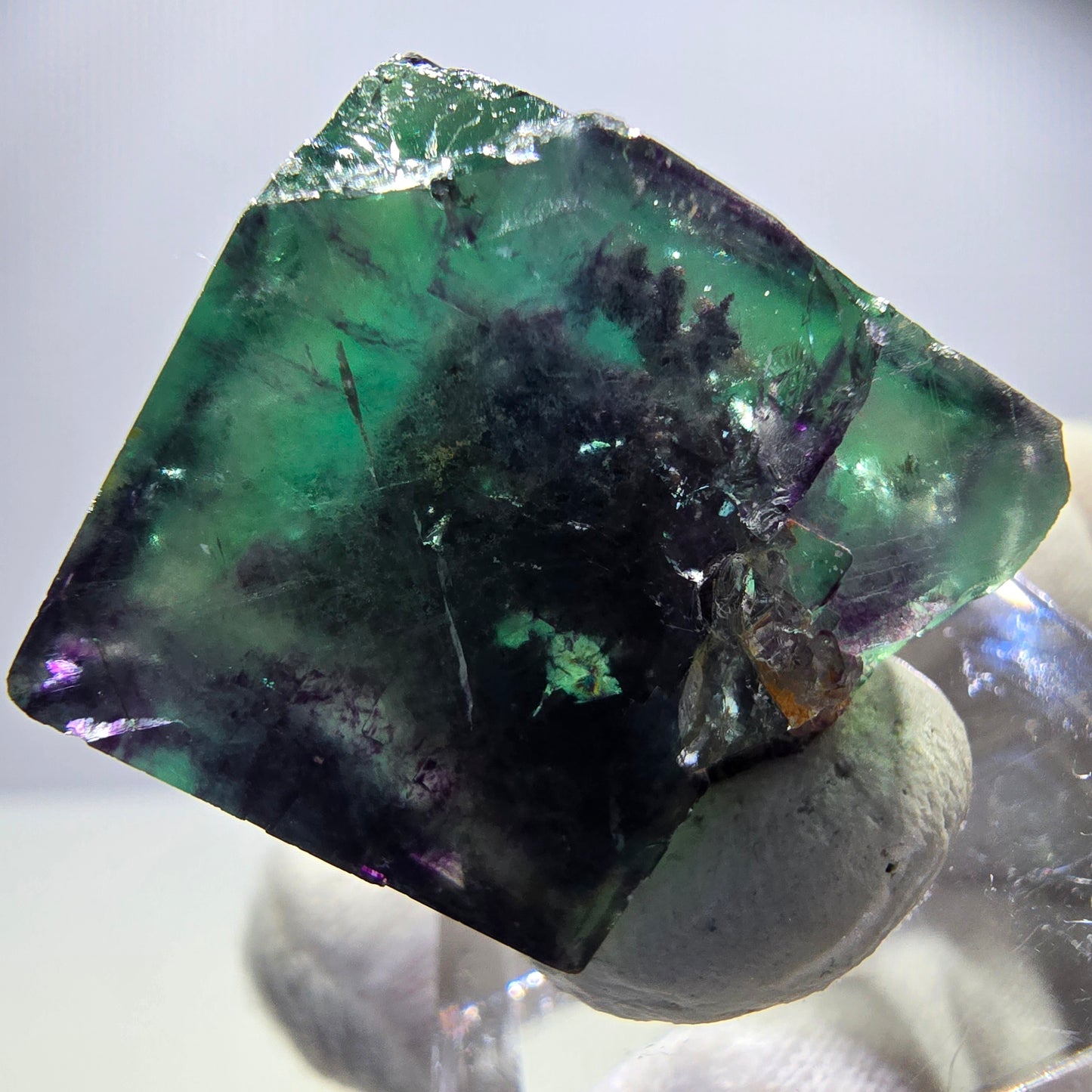 Cube de fluorite fantôme transparente, vert violet zonal, Okorusu, Namibie, 33 x 29 x 20 mm 
