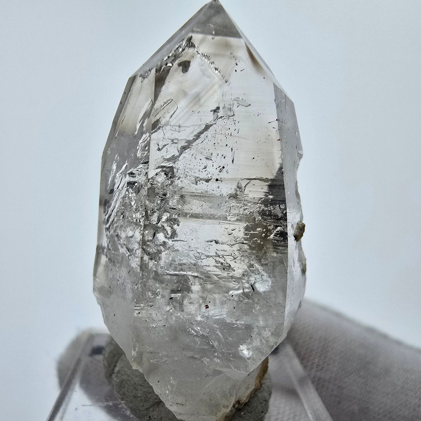 Enhydro Phantom Smoky Quartz Sceptre Tip 1x Bubble Goboboseb, Namibie 40*22*19mm 
