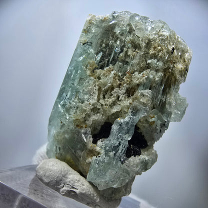 Seltener Aquamarin X mit Hyalit Einschlüssen Erongo, Namibia 40*29*23mm