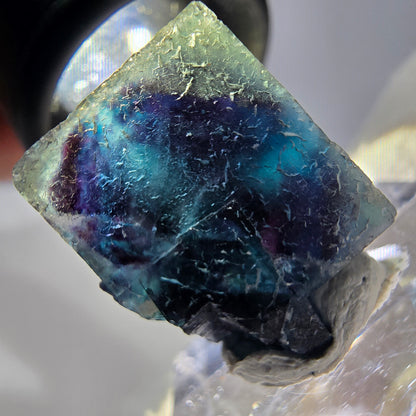 Spécimen de cube de fluorite fantôme, zonal – Nouvelle découverte ! Okorusu, Namibie, 26 x 16 x 16 mm 