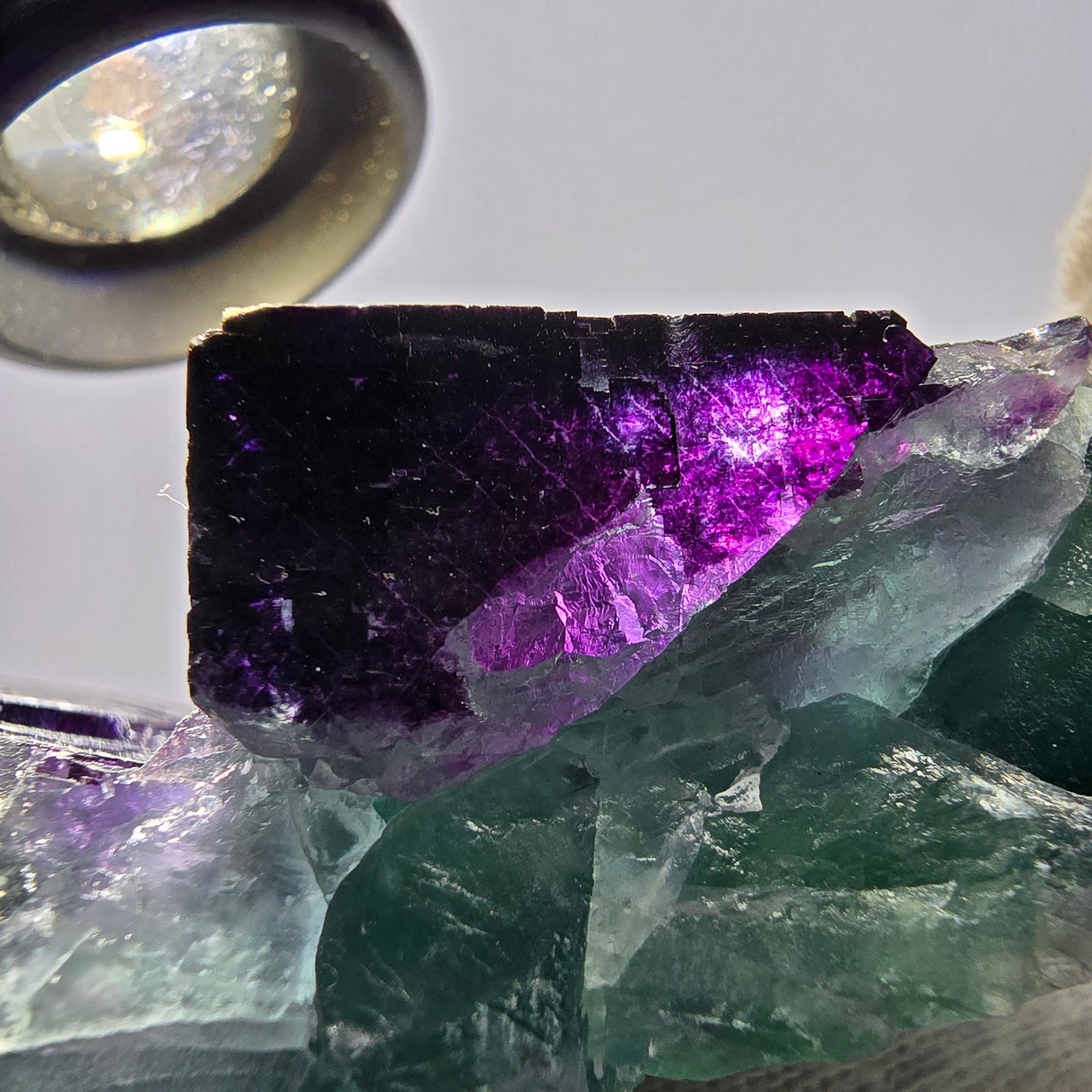 Grand spécimen de cube de fluorite fantôme vert violet zonal 11:11 Angel Pocket, Namibie 103*61*33mm 