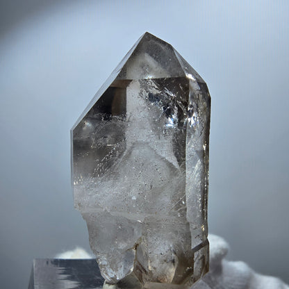 Sceptre en quartz fumé fantôme transparent, DT Point Goboboseb, Namibie, 39 x 17 x 14 mm 