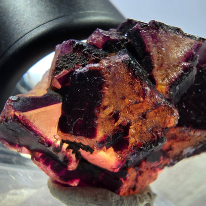 Spécimen rare de cube de fluorite fantôme zonal jaune violet Okorusu, Namibie 40*22*13mm 