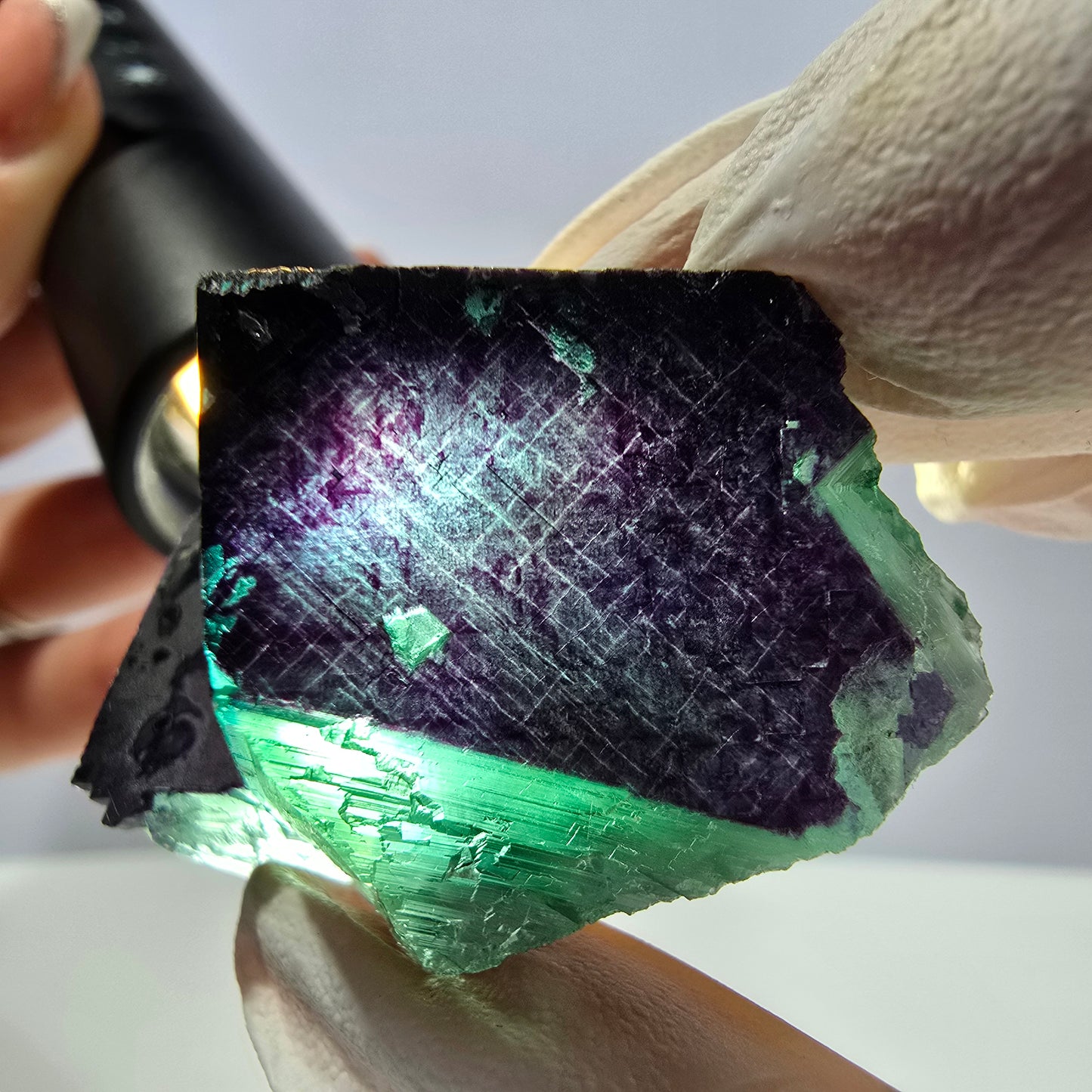 Spécimen de cube de fluorite fantôme vert violet zonal 11:11 Angel Pocket, Namibie 43*31*28mm 