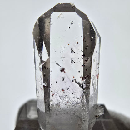 Mine d'améthyste Harlequin Phantom Point Streep, Goboboseb, Namibie, 33 x 16 x 12 mm 