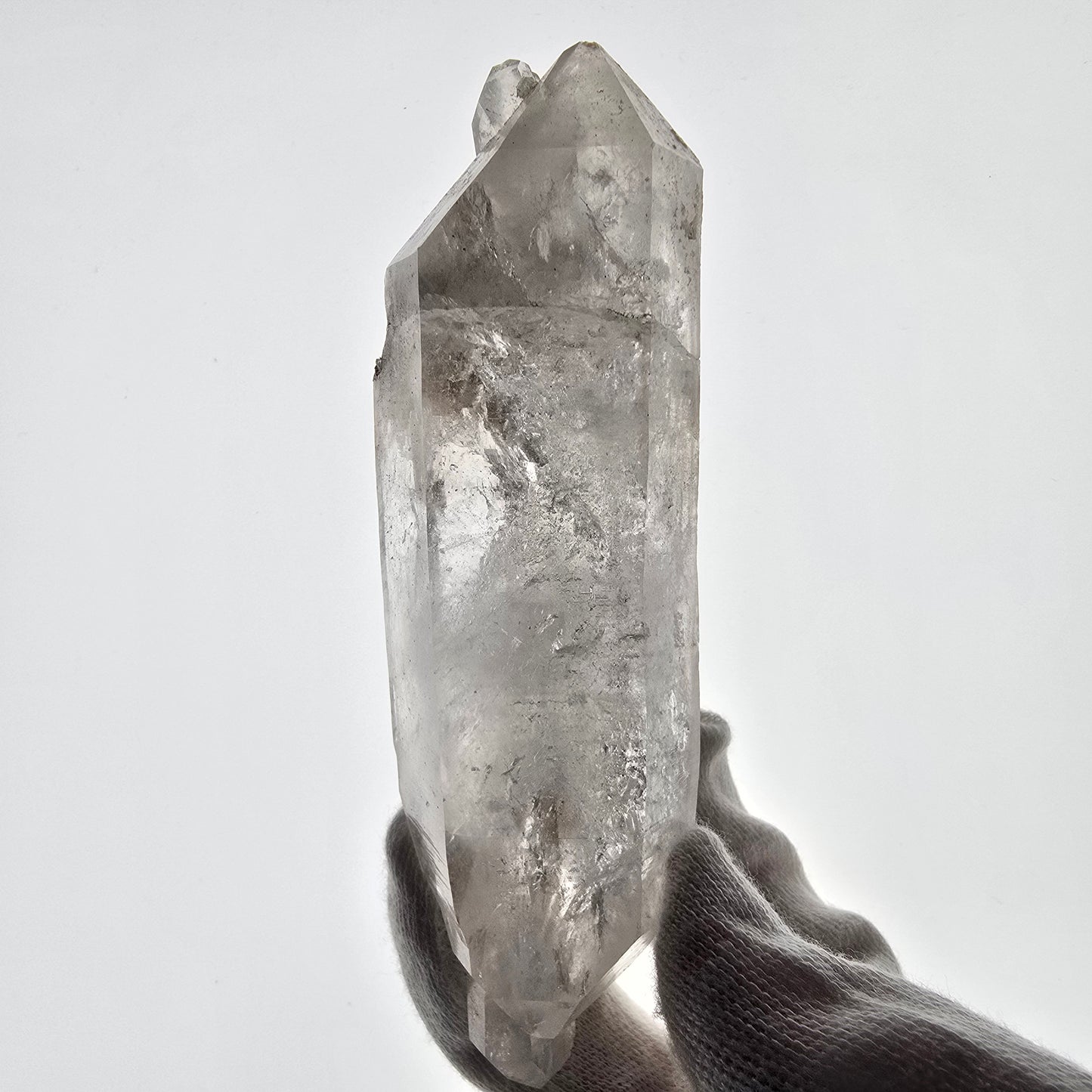 Gobo de poche Lemurian Phantom Skeleton en quartz fumé, DT Scepter Valentine. Namibie 117 x 36 x 29 mm 