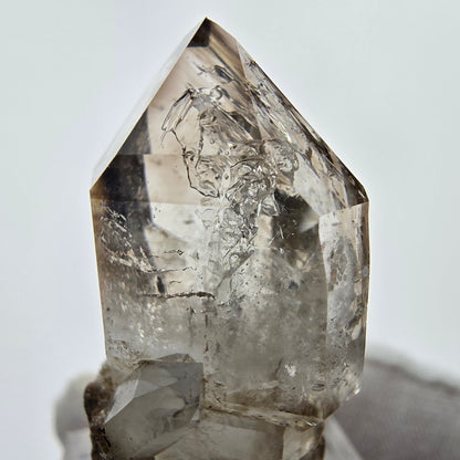 Enhydro Phantom Smoky Quartz Sceptre Tip 1x Bubble Goboboseb, Namibie 37*21*17mm 