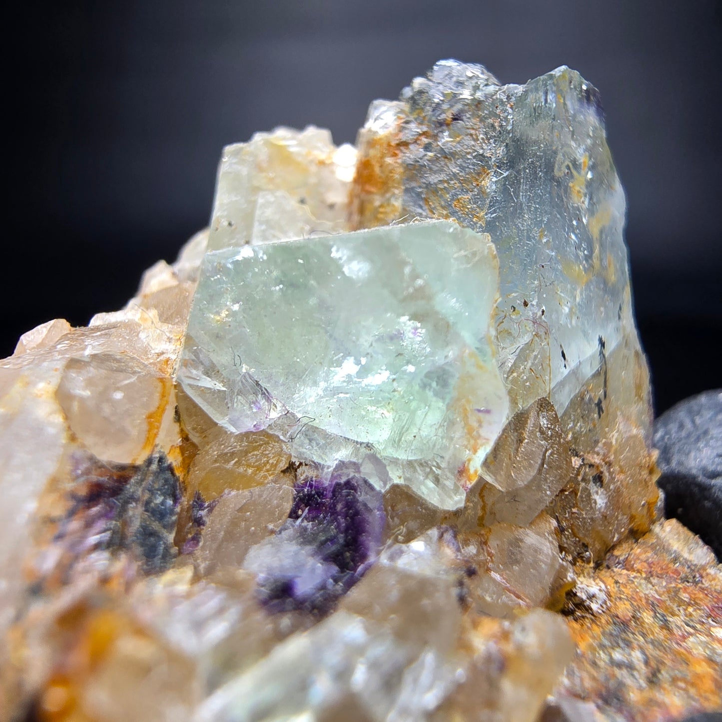 Cubes de fluorite très clairs niveau vert Omehane, collection Namibie 41*31*30mm