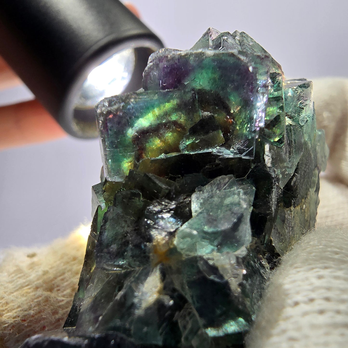 Seltene Phantom Fluorit Würfel Stufe, grün lila Okorusu Namibia 80*24*32mm