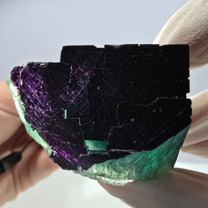 Spécimen de cube de fluorite fantôme vert violet zonal 11:11 Angel Pocket, Namibie 61*40*33mm 