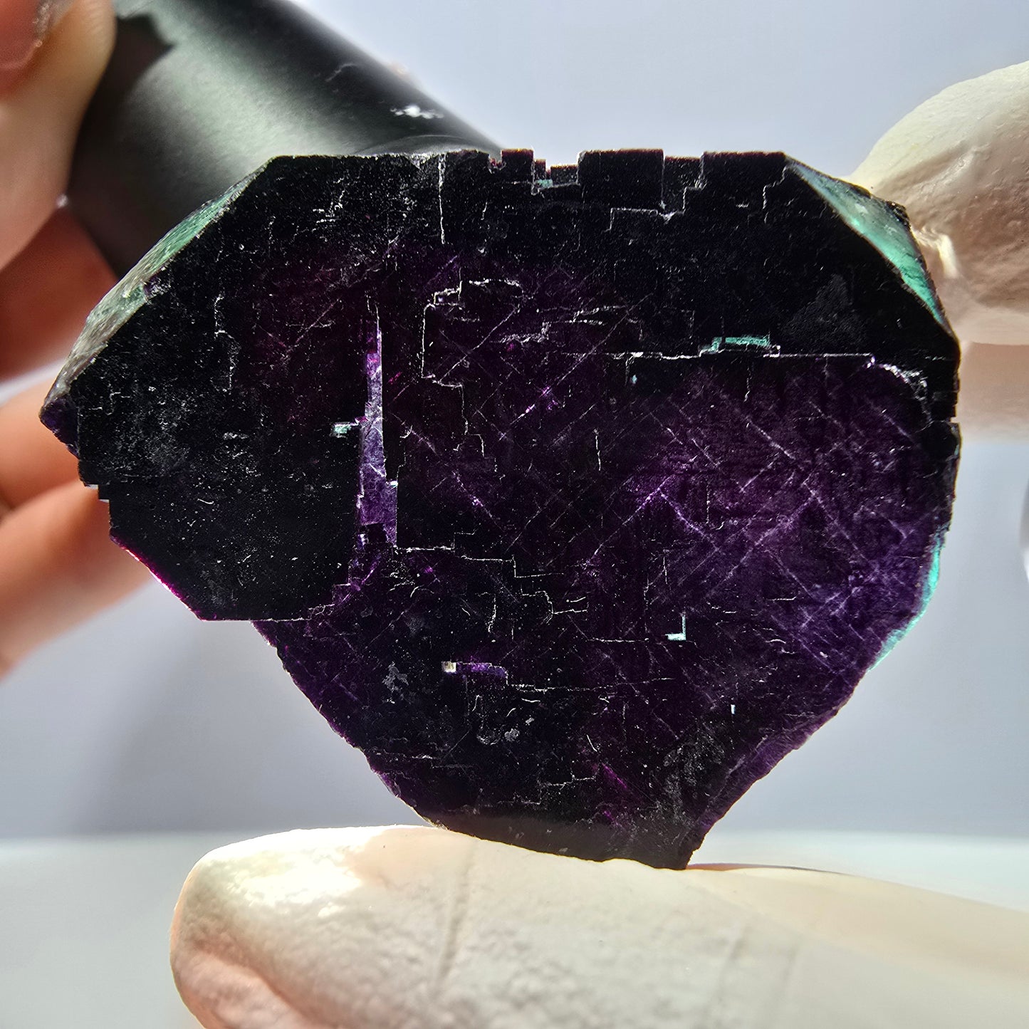 Spécimen de cube de fluorite fantôme vert violet zonal 11:11 Angel Pocket, Namibie 44*42*26mm 