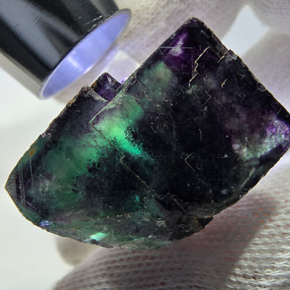 Spécimen rare de cube de fluorite fantôme, vert-violet zonal, Okorusu, Namibie, 33 x 27 x 21 mm 