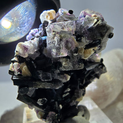 Spécimen de fluorite fantôme colorée, tourmaline scholle, muscovite, Erongo, Namibie, 28 x 30 x 19 mm 