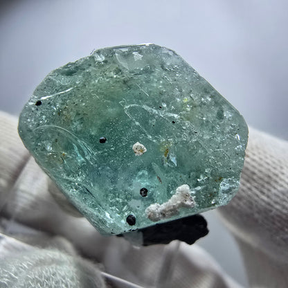 Seltener Aquamarin X mit Schörl Turmalin Erongo, Namibia 26*25*20mm