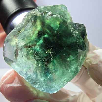 Spécimen de cube de fluorite fantôme transparente, vert parqueté, Okorusu, Namibie, 42 x 32 x 27 mm 