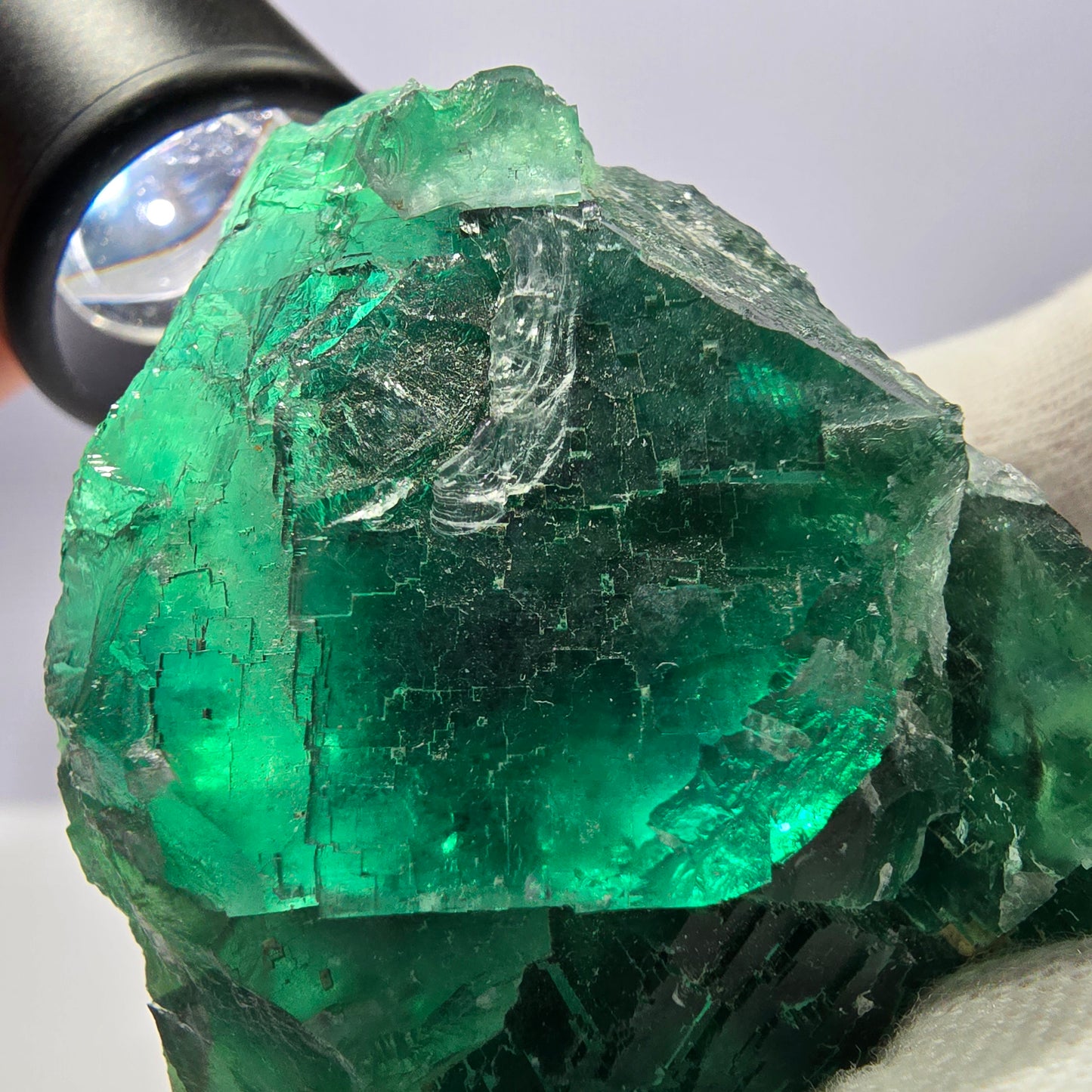 Rare spécimen de cube de fluorite fantôme, parqueté vert Okorusu, Namibie, 79 x 72 x 36 mm 