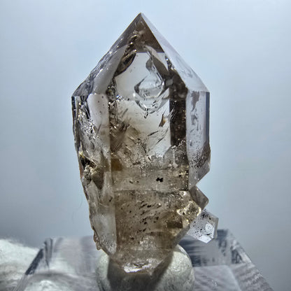 Sceptre Enhydro Phantom Smoky Quartz DT, 1x Bubble Goboboseb, Namibie 29*14*12mm 