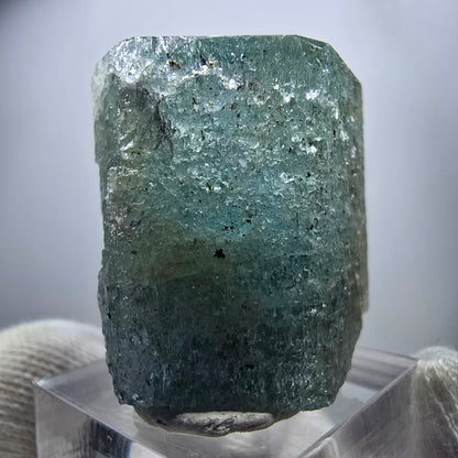 Seltener Aquamarin X mit Hyalit Einschlüssen Erongo, Namibia 30*29*24mm