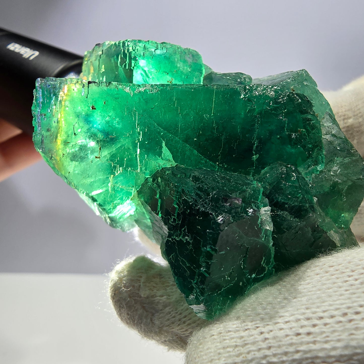 Grand spécimen de cube de fluorite fantôme, parqueté vert Okorusu, Namibie, 69 x 46 x 32 mm 