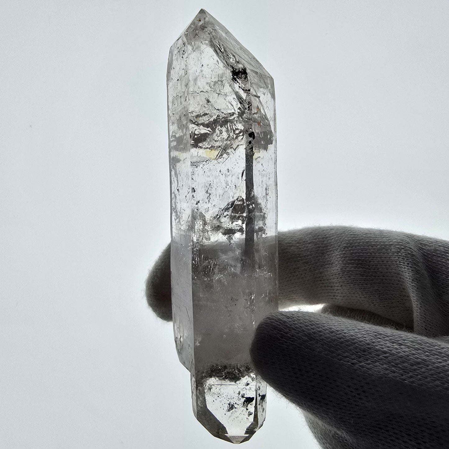 Quartz fumé squelette fantôme lémurien DT, calcite UV Valentine Pocket, Namibie 91 x 26 x 19 mm 