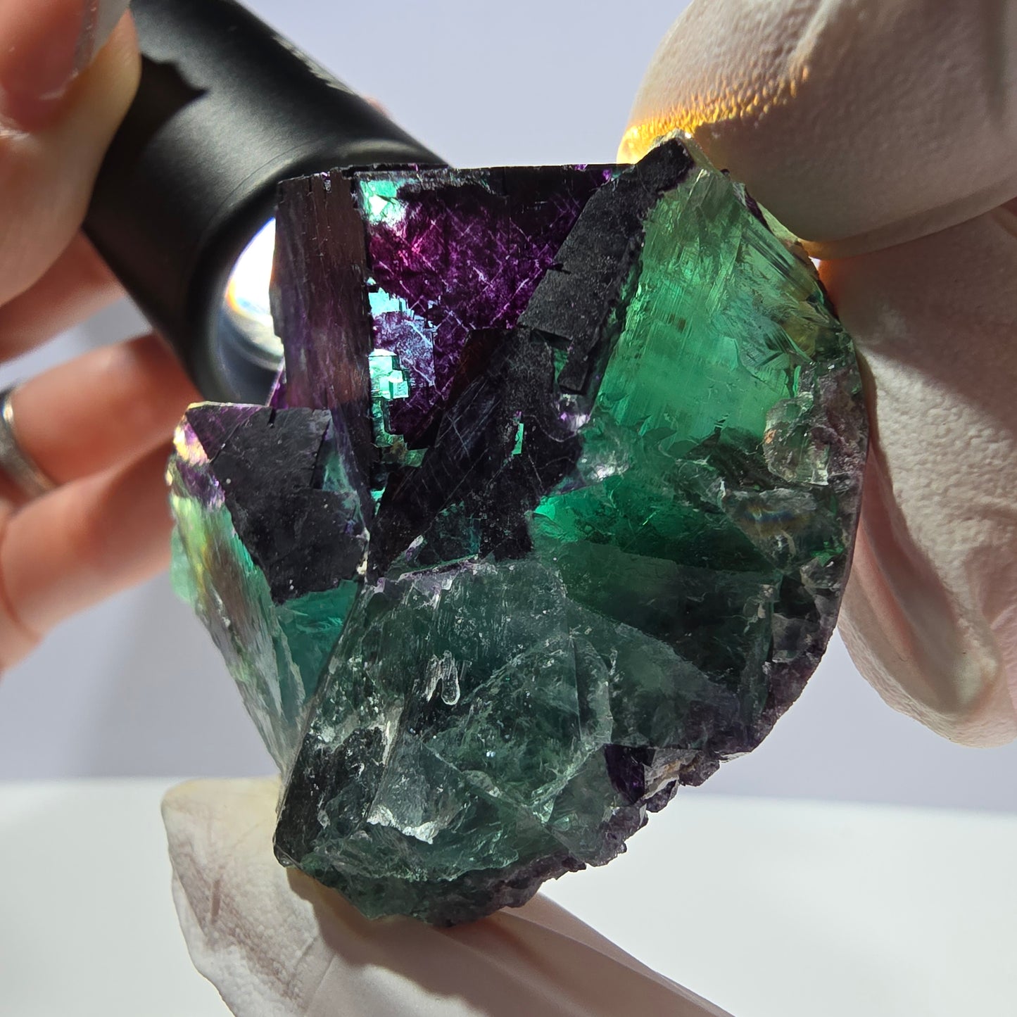 Spécimen de cube de fluorite fantôme vert violet zonal 11:11 Angel Pocket, Namibie 57*48*28mm 