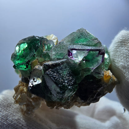 Cube de fluorite fantôme zonal, spécimen de muscovite, Erongo, Namibie, 75 x 49 x 41 mm 