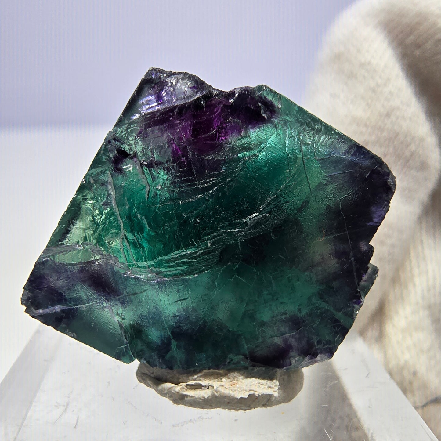 Rare cube de fluorite fantôme, vert violet zonal Okorusu, Namibie 26*24*18 mm 
