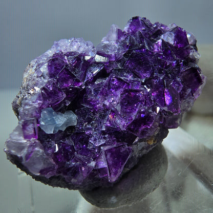 Rare spécimen de cube de fluorite fantôme, violet Okorusu, Namibie 31 x 18 x 10 mm 