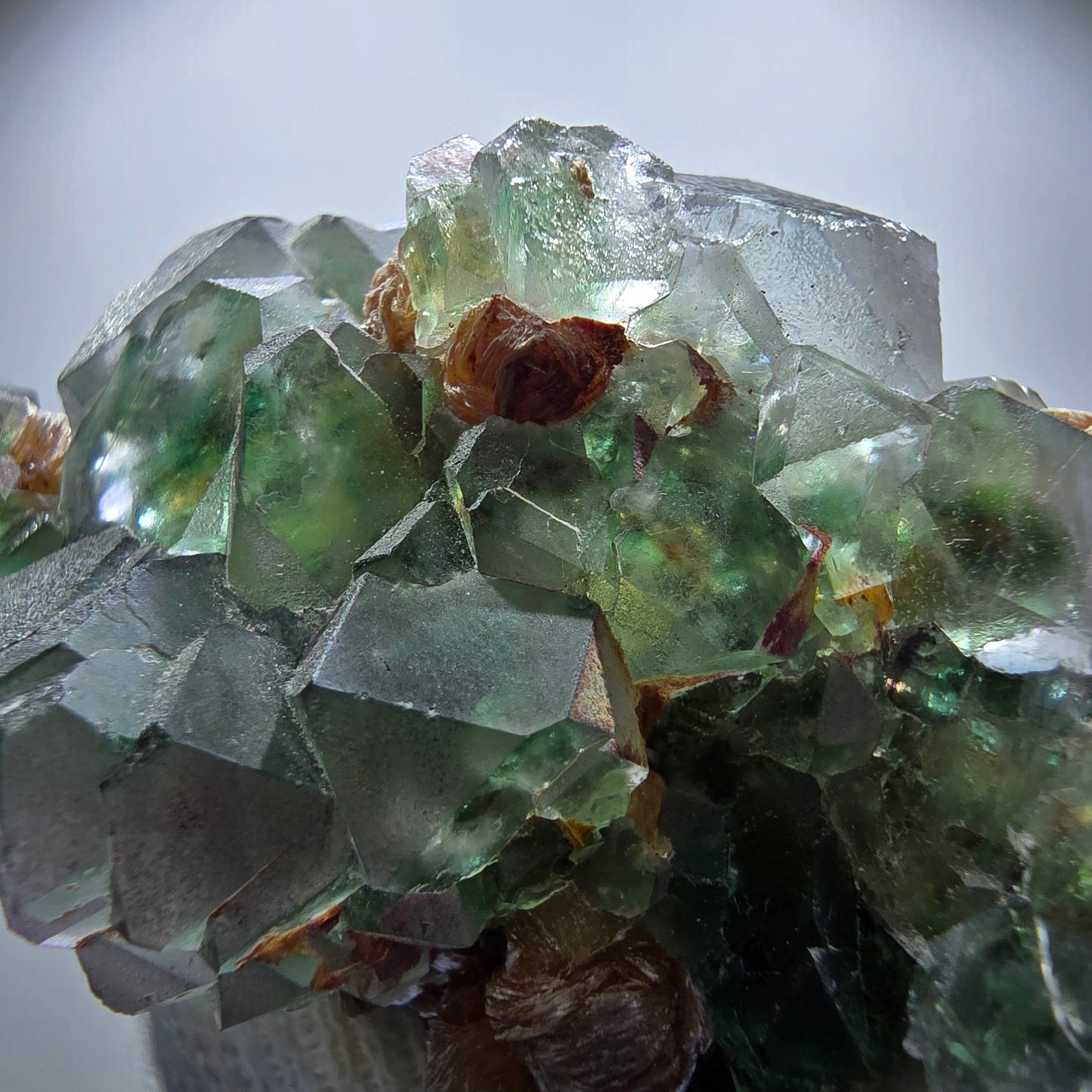 Phantom Fluorit Würfel, Hyalit, Muskovit (UV) Stufe Erongo, Namibia 70*63*36mm