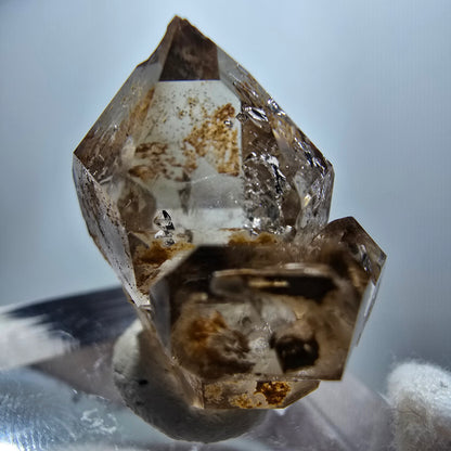 Amas de quartz fumé fantôme transparent DT Sceptre Goboboseb, Namibie 27 x 23 x 15 mm 
