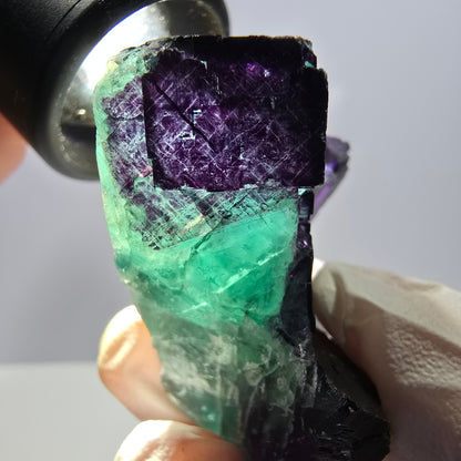 Spécimen de cube de fluorite fantôme vert violet zonal 11:11 Angel Pocket, Namibie 44*32*25mm 