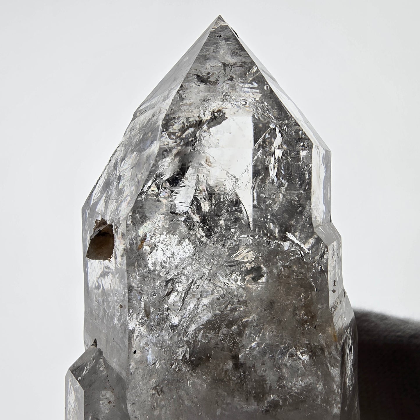 Quartz fumé squelette Enhydro DT, calcite UV, 2x Bubble Valentine Pocket, Namibie 105 x 38 x 32 mm 