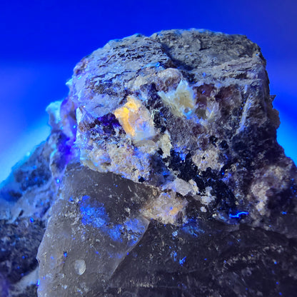 Rares cubes de fluorite fantôme, hyalite et spécimen de muscovite, Erongo, Namibie, 69 x 51 x 47 mm 