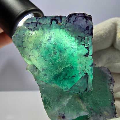 Spécimen de cube de fluorite fantôme, parqueté zonal Okorusu Namibie 65*65*30mm 
