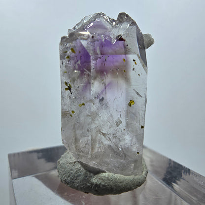 Améthyste fantôme avec préhnite, mine d'hématite Streep, Goboboseb, Namibie, 26 x 14 x 10 mm 