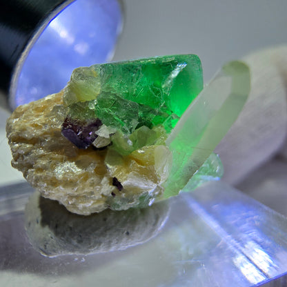 Cube de fluorite fantôme, quartz fumé, hyalite et muscovite, spécimen d'Erongo, Namibie, 20 x 15 x 13 mm 